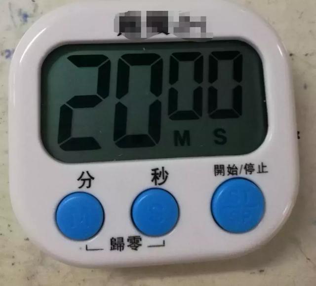 大腿打石膏咋穿内裤？引流液外渗怎么办？临床小窍门解决大问题！